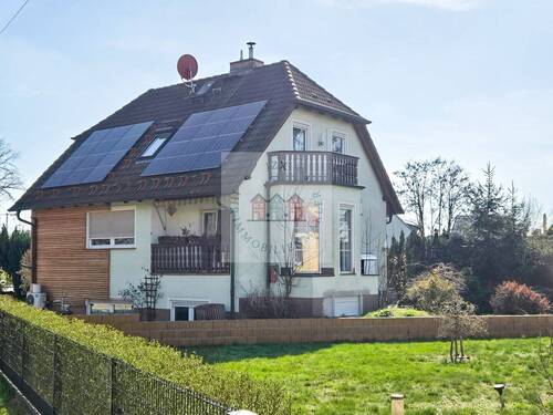 Gesamtblick Einfamilienhaus - 6 Zimmer Einfamilienhaus zum Kaufen in Ruhland