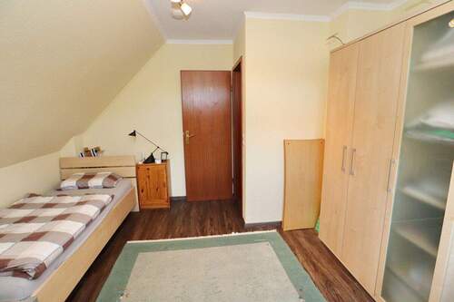 3. Schlafzimmer (2) - 