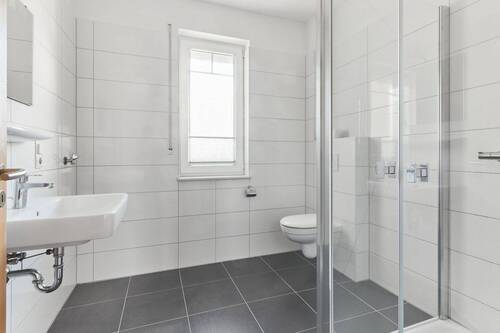 Badezimmer - Etagenwohnung mit 73,10 m&sup2; in Achim zur Miete