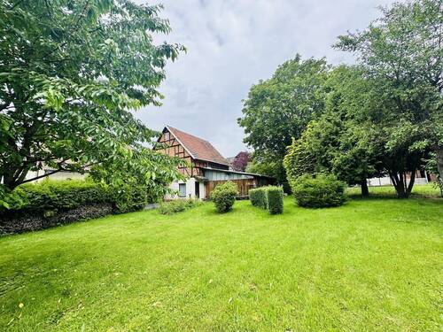 Bild 2 - 6 Zimmer Einfamilienhaus zum Kaufen in Schmalkalden