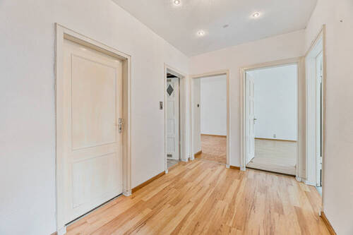 Flur - 3 Zimmer Etagenwohnung in Stuttgart / Stuttgart-West