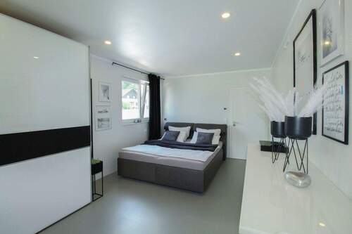 Elternschlafzimmer 1. OG - 