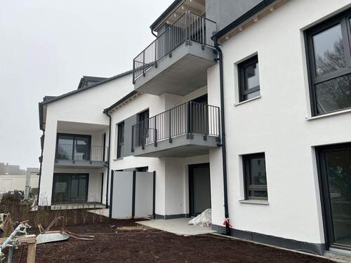 Haus von außen.jpeg - Bad Krozingen: 3-Zimmer Wohnung mit Garten (Erstbezug)