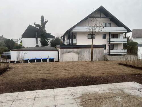 Garten.jpeg - Etagenwohnung mit 82,90 m² in Bad Krozingen zur Miete