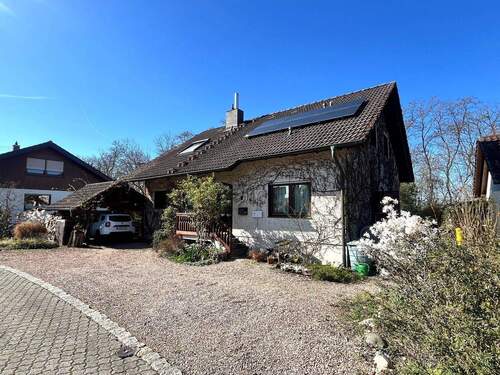 Aussen Ansicht Straße.jpeg - 7 Zimmer Einfamilienhaus zum Kaufen in Eimeldingen