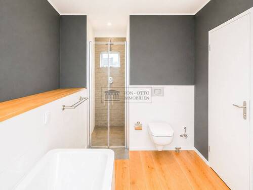 Modernes Badezimmer - 