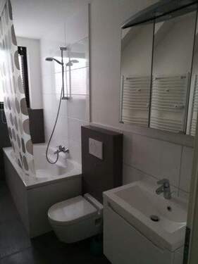 Neueres Vollbad - 2 Zimmer Etagenwohnung in Weyhe