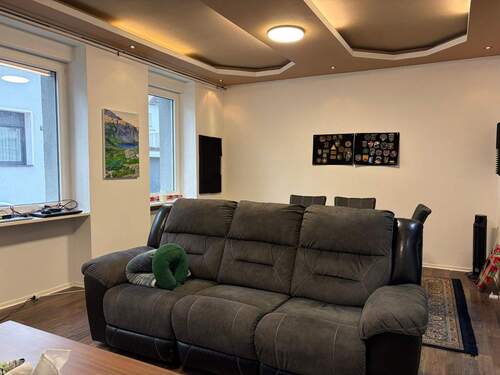 Wohnzimmer - 5 Zimmer Einfamilienhaus in Kaiserslautern