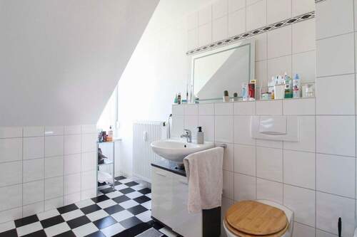 Wohnung 2 - Badezimmer BIld 1 - 