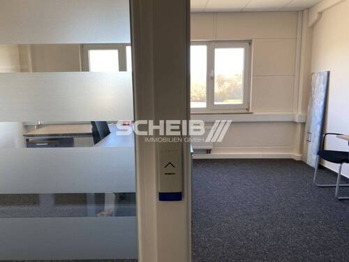 Zugangskontrolle - Büro zur Miete in Schillingsfürst