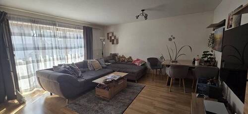 Wohnzimmer - 3 Zimmer Etagenwohnung in Haag