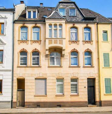 Haus Vorderansicht - Sofort Einnahmen sichern --vollvermietetes MFH in Top-Lage
