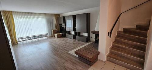 Wohnzimmer - 6 Zimmer Doppelhaushälfte zur Miete in Hamburg