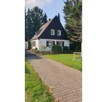 Einfamilienhaus mit Potenzial auf sonnigem Traumgrundstück mit Südwestlage - Krefeld Bockum