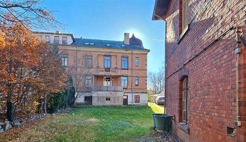 Rückseite - Mehrfamilienhaus, Wohnhaus mit 421,00 m&sup2; in Zittau zum Kaufen