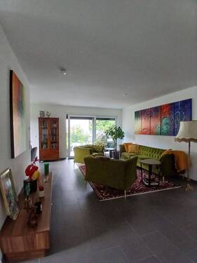 Moderne Wohnzimmeransicht - 3 Zimmer Etagenwohnung zur Miete in Kandern