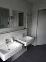 Modernes Badezimmer - 