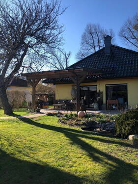 Gartenansicht mit Terrasse - 4 Zimmer Einfamilienhaus zum Kaufen in Ludwigsfelde