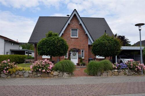 Einfach schön - Zum Verlieben! Wunderschönes Friesenhaus in Top Wohnlage des Nordsebades.
