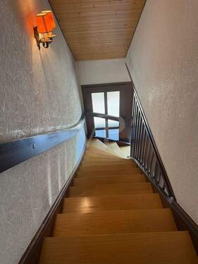 Treppenaufgang zum DG - 