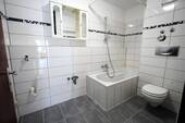 Bad (Badschrank im Keller) - 