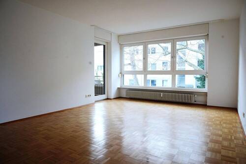 Wohnzimmer - 3 Zimmer Etagenwohnung zum Kaufen in Heidelberg