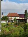 weitläufiger Blick übers Grundstück - Komfortabel, ruhiges und zentrumsnahes Wohnen in Mügeln - ideal für Senioren