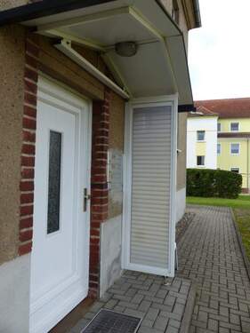 Hauseingang - Etagenwohnung mit 45,00 m&sup2; in Mügeln zur Miete