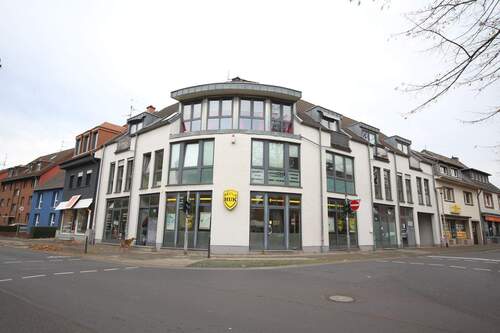 Hausansicht - 2 Zimmer, zentrale Lage, viel Charakter - Ihr neues Zuhause in Hürth-Efferen