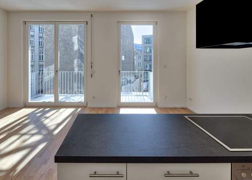 offene Küche - 3 Zimmer Etagenwohnung zur Miete in Berlin
