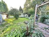Garten mit zweiter Terrasse - 
