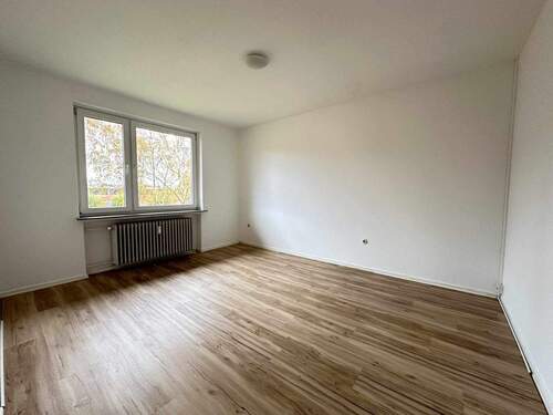 Schlafzimmer - 2 Zimmer Etagenwohnung zur Miete in Lüneburg