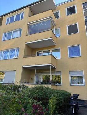 Blick auf Ihre neue Wohnung - Sofort einziehen und sich wohlfühlen 2,5 Zi. in Lankwitz - top gepflegt