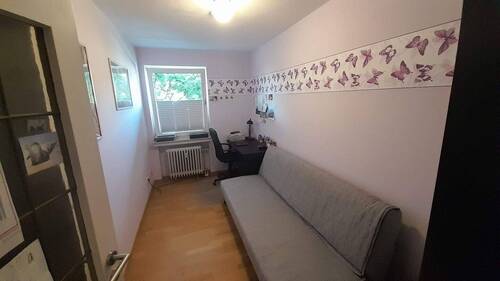 Gästezimmer - 3 Zimmer Etagenwohnung zum Kaufen in Düsseldorf