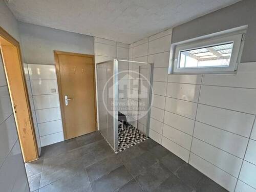Duschbad - Einfamilienhaus mit 100,00 m² in Aurich / Walle zum Kaufen