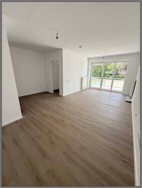 IMG_4349.jpg - ...komfortables 1 Zi.- Apartment, mit Einbauküche !