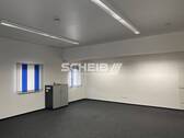 Neonbeleuchtung - Einzelbüro in gut sichtbaren Lage frei
