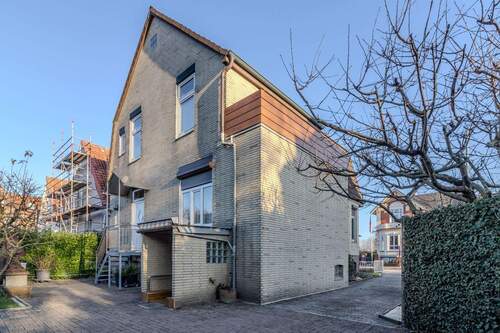 Gebäudeansicht - 5 Zimmer Einfamilienhaus in Elmshorn