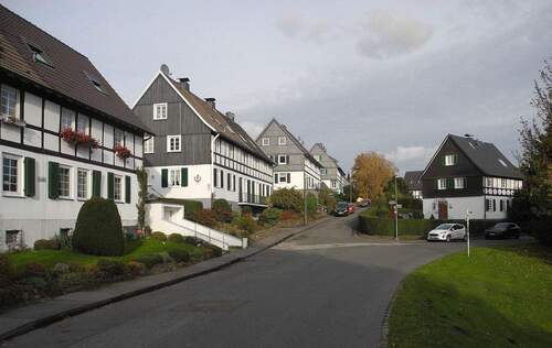 Ansicht Lotte-Neumann-Siedlung - Einfamilienhaus mit 130,00 m&sup2; in Wuppertal zum Kaufen