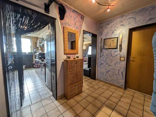 Flur - Etagenwohnung mit 83,00 m&sup2; in Wesel zum Kaufen