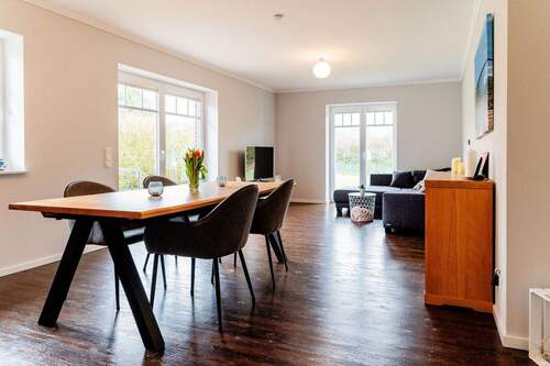 Wohnzimmer und Esszimmer - 