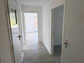 Flur - 3 Zimmer Etagenwohnung zur Miete in Burg (Dithmarschen)