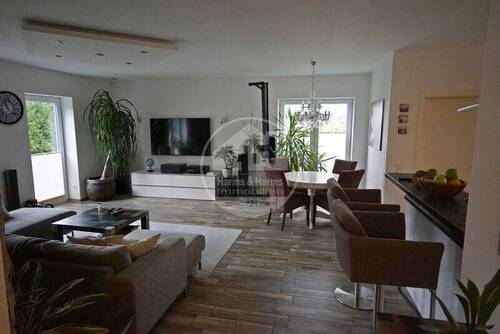 Offener Mitarbeiterbereich mit Küche EG - 6 Zimmer Büro zum Kaufen in Aurich / Schirum