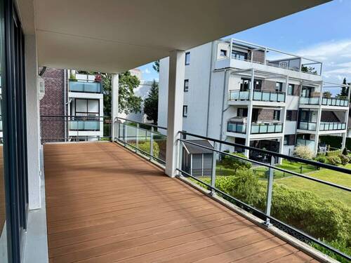 Südbalkon - Alternative zum Haus gesucht? 143 m² auf einer Ebene - 4 Zimmer