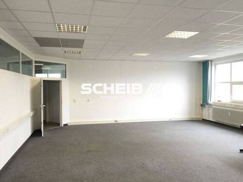 Einzelraum - **Einzelbüro mit separatem Eingang**