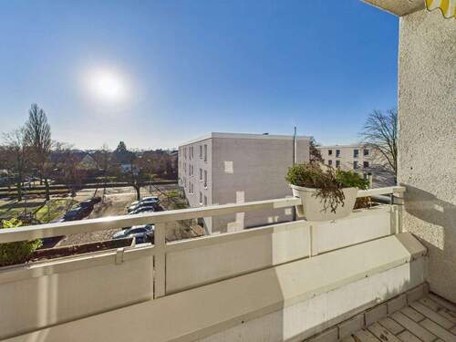 Aussicht Balkon - Etagenwohnung mit 75,00 m&sup2; in Garbsen zum Kaufen