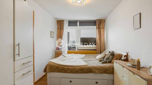 Schlafzimmer 2 1 - 3 Zimmer Etagenwohnung zum Kaufen in Sankt Augustin