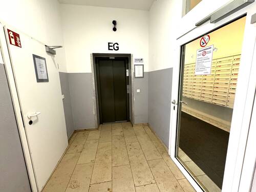Eingangsbereich Haus.JPG - 