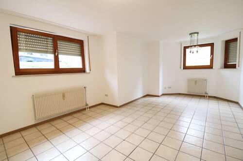 Wohn- und Esszimmer Bild 1 - 