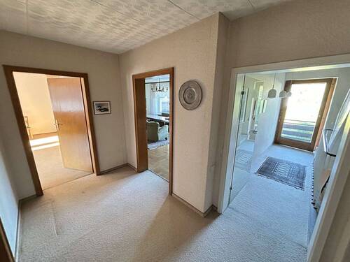 Diele OG - Einfamilienhaus mit 189,00 m&sup2; in Warburg zum Kaufen